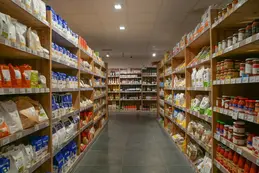 521-biocoop-arelate-arles-magasin-bio-epicerie-farine.webp